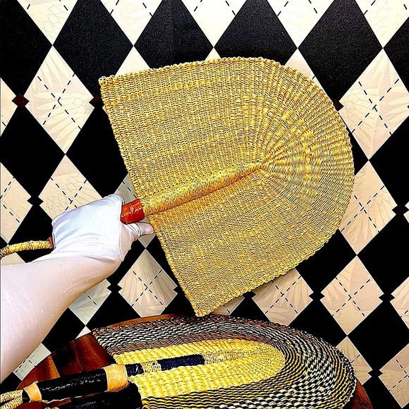 Set of 3 Handwoven African Bolga Fans – Natural Rattan Wall Art or Body Fans - Picture 15 of 15